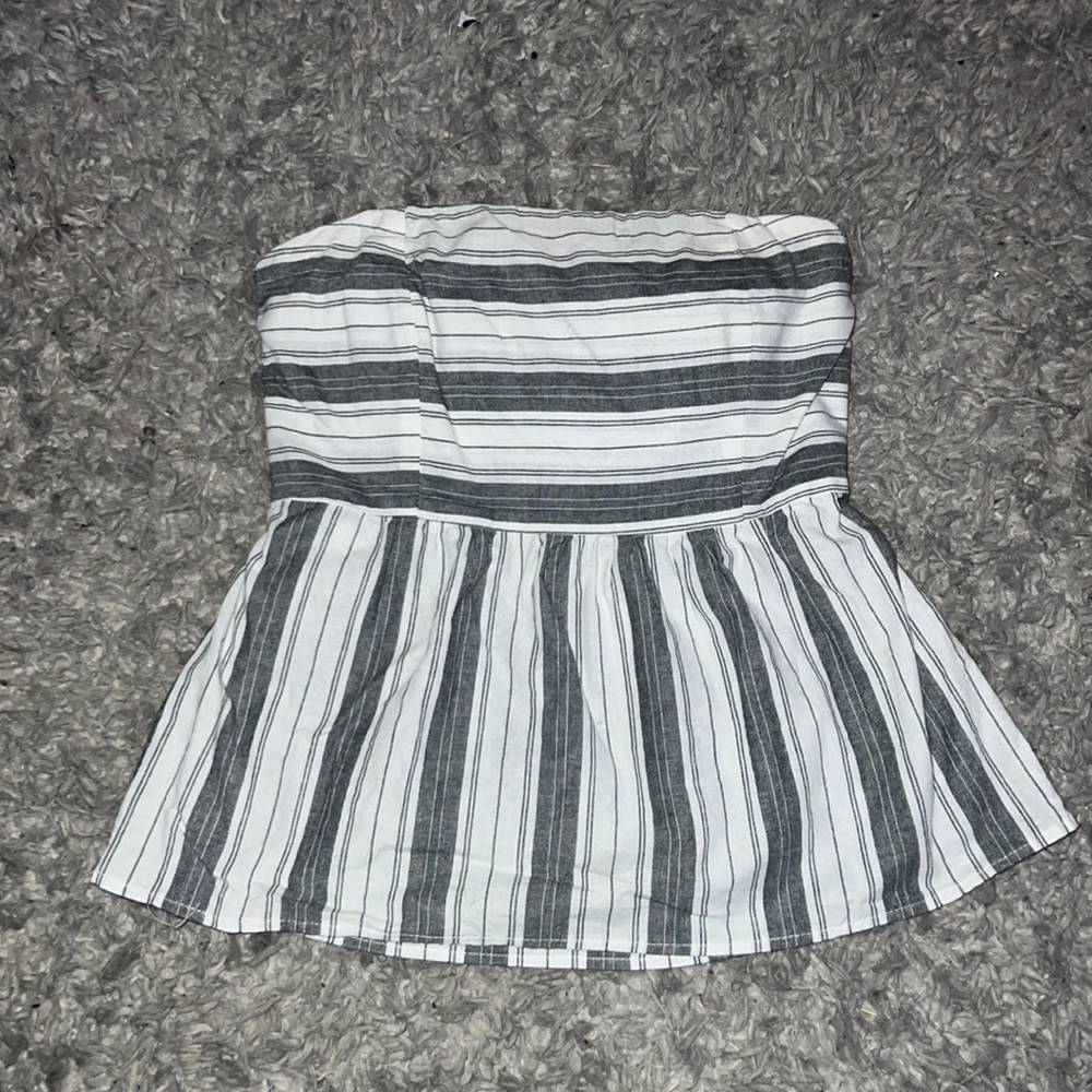 White and grey strapless top; size Medium; by Socialite